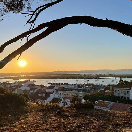 Seixal Bay House!! Apartment Luaran gambar