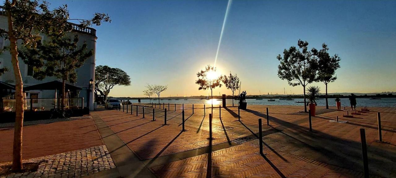 Seixal Bay House!! Apartment Luaran gambar